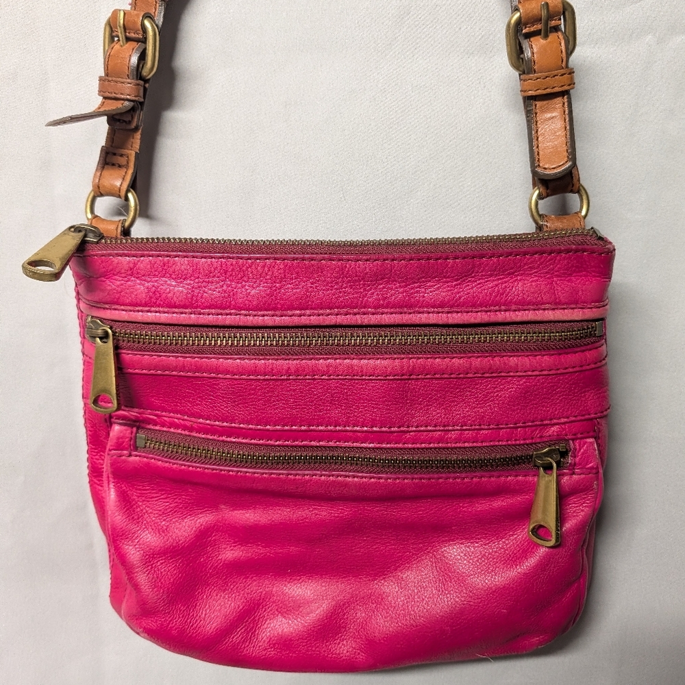 Fossil Explorer Magenta Pink Leather Crossbody Bag